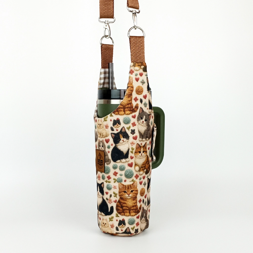 Woodycord%20El%20Yapımı%203D%20Kedi%20Desenli%20Matara%20Termos%20Kılıfı%20Kulplu%20Model%20Quencher%20Pipetli%201,18