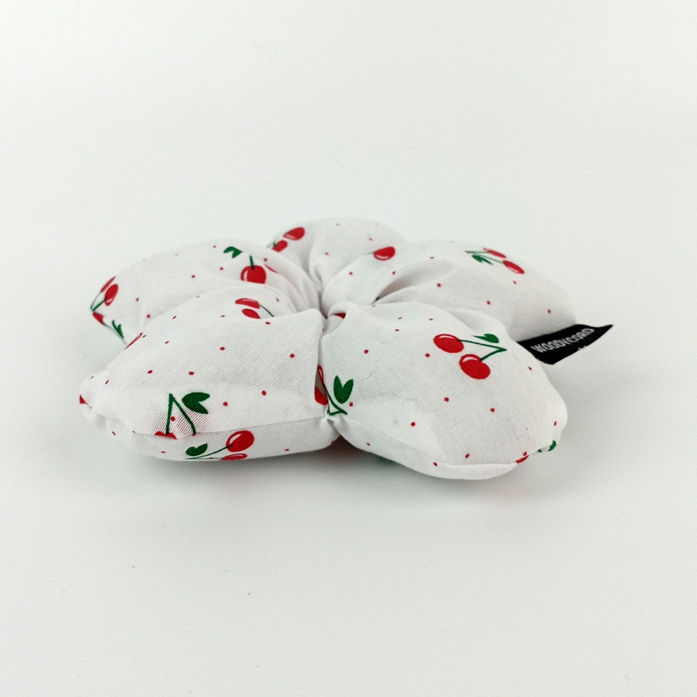 WoodyCord%20El%20Yapımı%20Kiraz%20Desenli%20Beyaz%20Çiçek%20Scrunchie%20Topuz%20Tokası