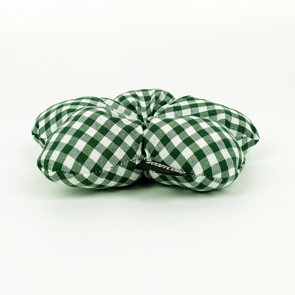 WoodyCord%20El%20Yapımı%20Çam%20Yeşili%20-%20Beyaz%20Çiçek%20Pofuduk%20Scrunchie%20Toka
