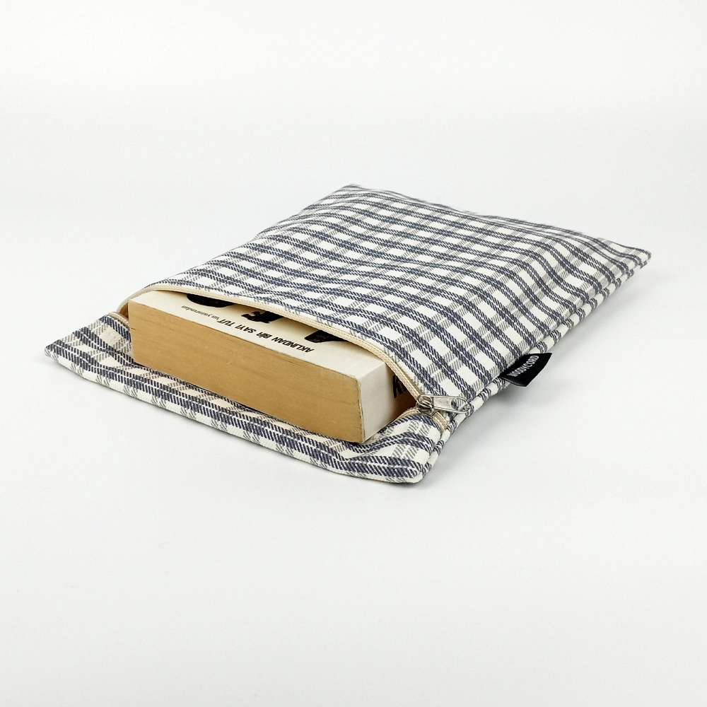 Woodycord%20El%20Yapımı%20Gabardin%20Kitap%20ve%20Tablet%20Kılıfı%20-%20Ekoseli%20Tasarım%20(21x27%20cm)