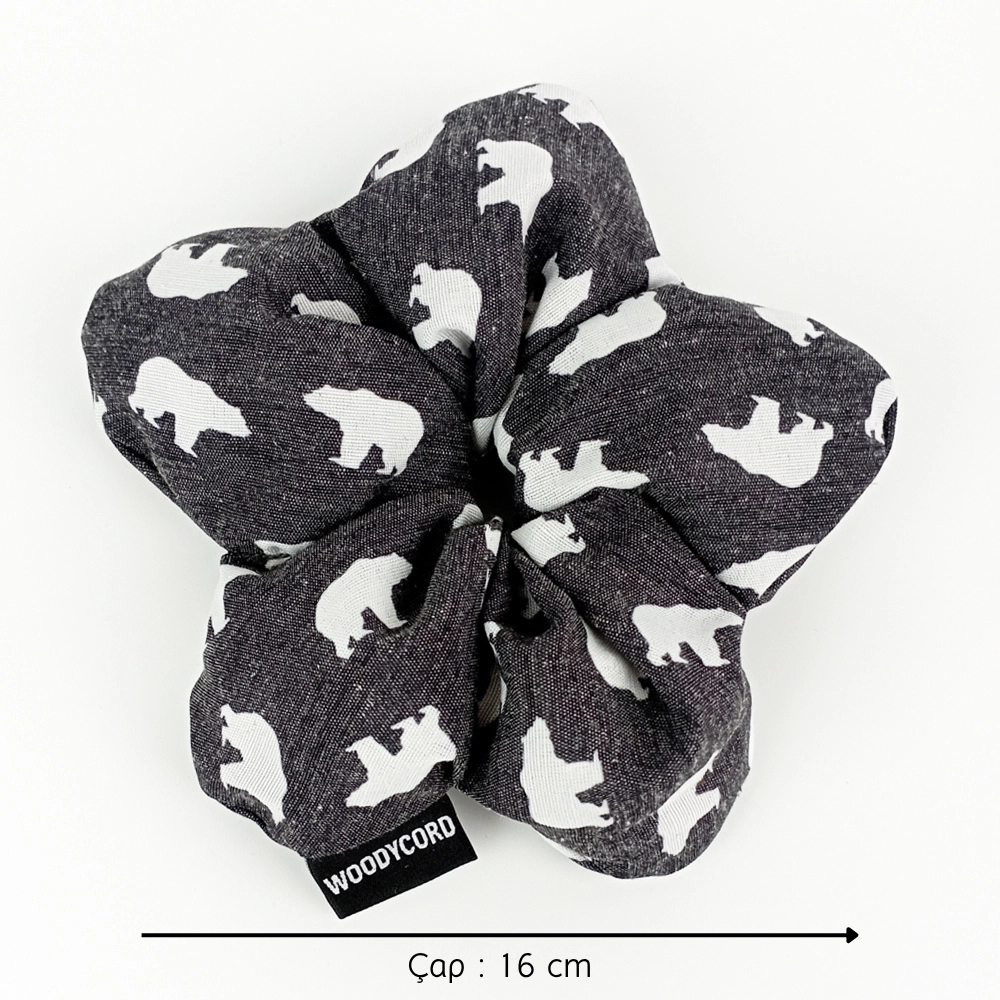WoodyCord%20El%20Yapımı%20Gri%20Kutup%20Ayısı%20Desenli%20Pofuduk%20Scrunchie%20Toka