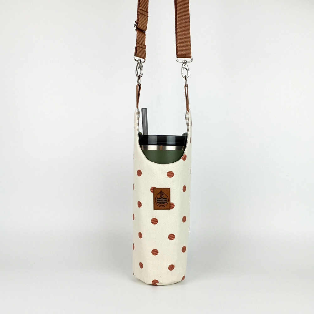 Woodycord%20El%20Yapımı%20Krem%20Gabardin%20Puantiyeli Termos%20Kılıfı%20Kulplu%20Model%20Quencher%20Pipetli%201,18