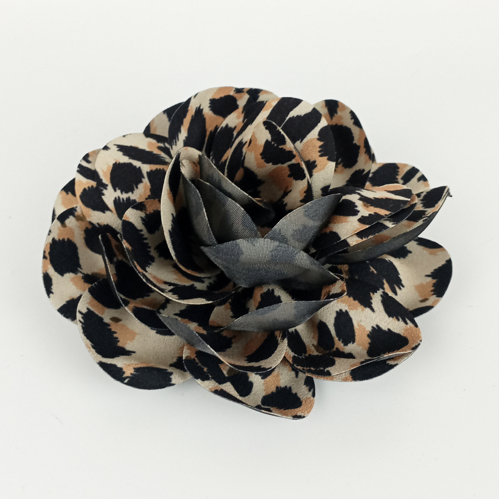 Woodycord%20Leopar%20Desenli%20Gül%20Klips%20Toka%20Zariflik%20ve%20Güzelliğin%20Buluştuğu%20Nokta%20