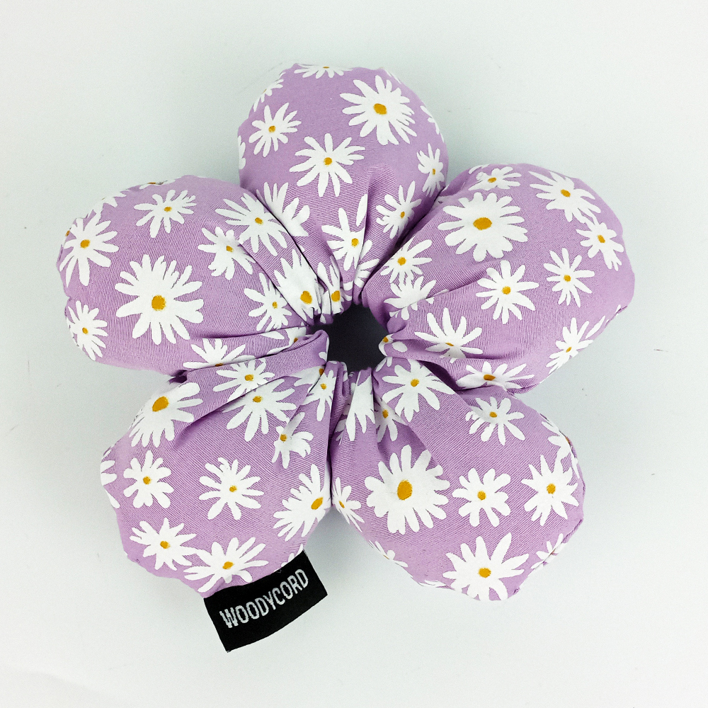 WoodyCord%20El%20Yapımı%20Papatya%20Desenli%20Pofuduk%20Scrunchie%20Toka%20-%20Lila