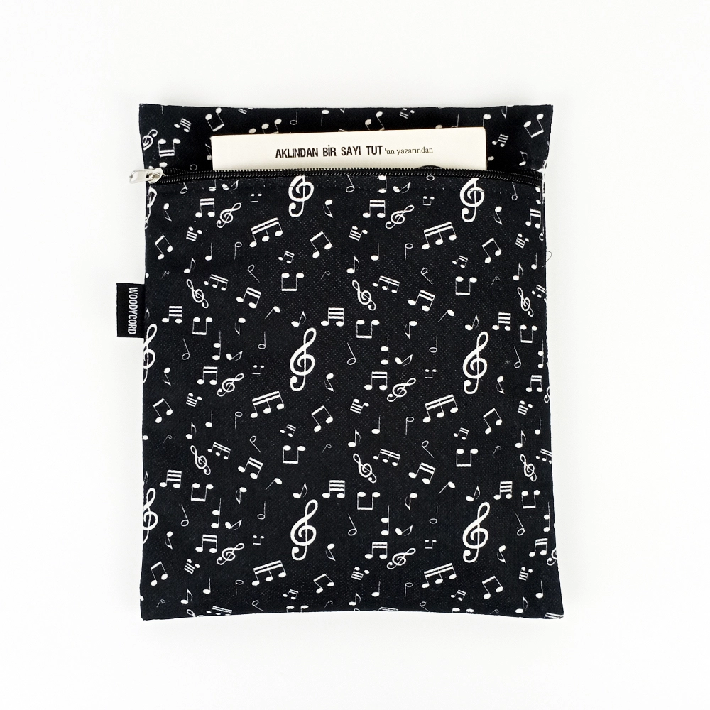 Woodycord%20El%20Yapımı%20Nota%20ve%20Sol%20Anahtarı%20Desenli%20Kitap%20ve%20Tablet%20Kılıfı%20(21x27%20cm)