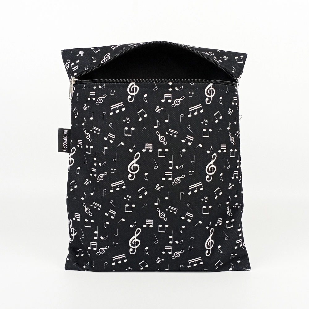Woodycord%20El%20Yapımı%20Nota%20ve%20Sol%20Anahtarı%20Desenli%20Kitap%20ve%20Tablet%20Kılıfı%20(21x27%20cm)