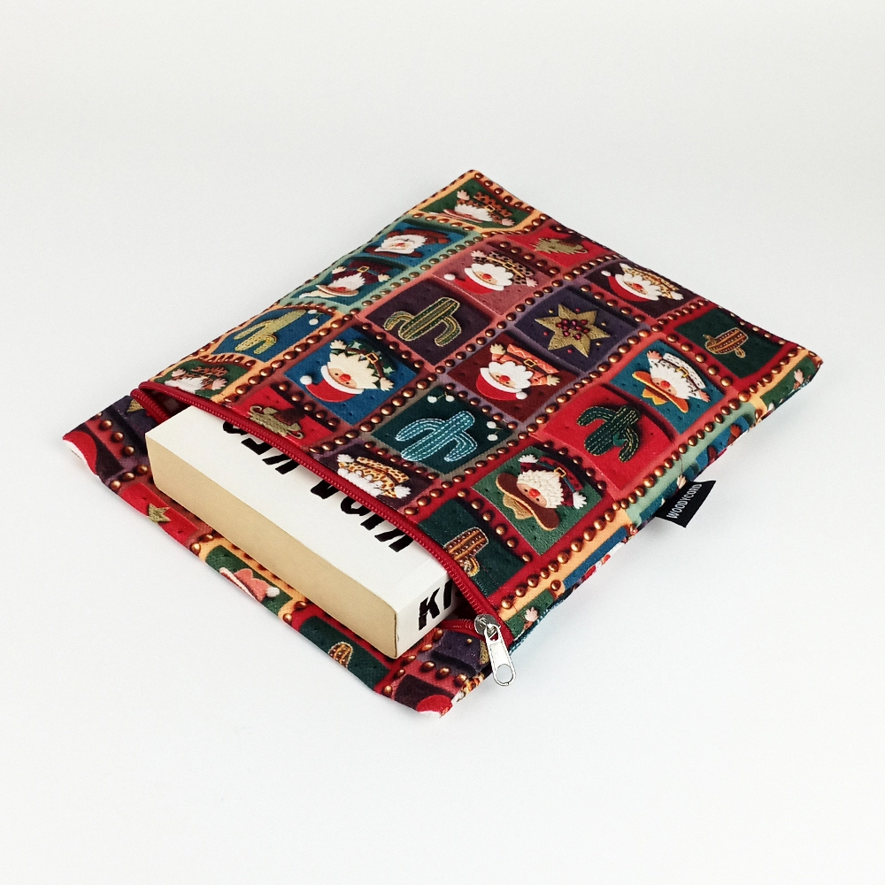 Woodycord%20El%20Yapımı%20Yılbaşı%20ve%20Kaktüs%20Temalı%203D%20Kitap%20Tablet%20Kılıfı%20(21x27%20cm)