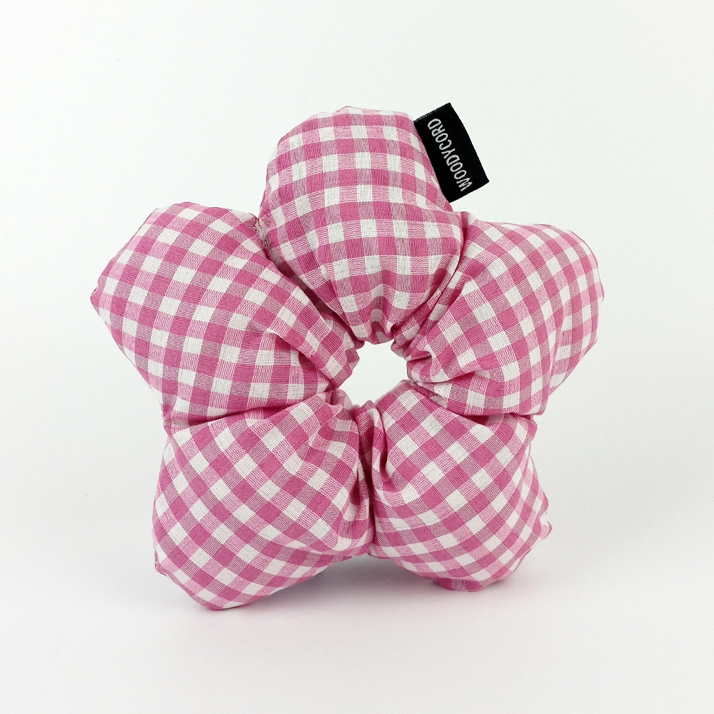 WoodyCord%20El%20Yapımı%20Pembe%20Beyaz%20Pötikareli%20Çiçek%20Scrunchie%20Topuz%20Tokası