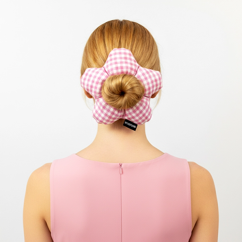 WoodyCord%20El%20Yapımı%20Pembe%20Beyaz%20Pötikareli%20Çiçek%20Scrunchie%20Topuz%20Tokası