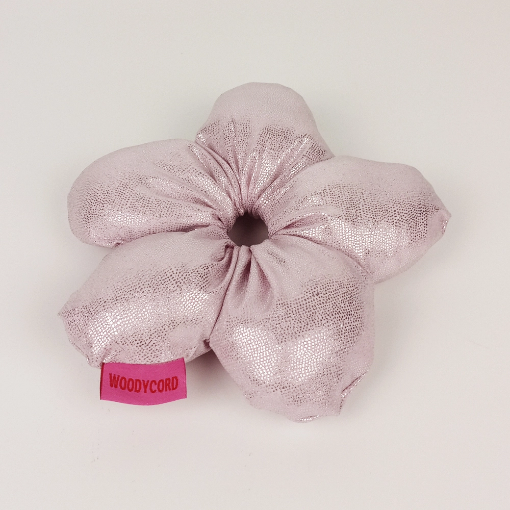 Woodycord%20Uçuk%20Pembe%20Pofuduk%20Scrunchie%20Topuz%20Tokası