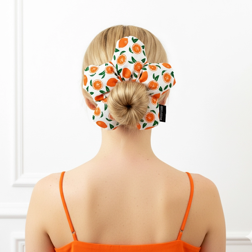 WoodyCord%20El%20Yapımı%20Portakal%20Desenli%20Beyaz%20Çiçek%20Scrunchie%20Topuz%20Tokası
