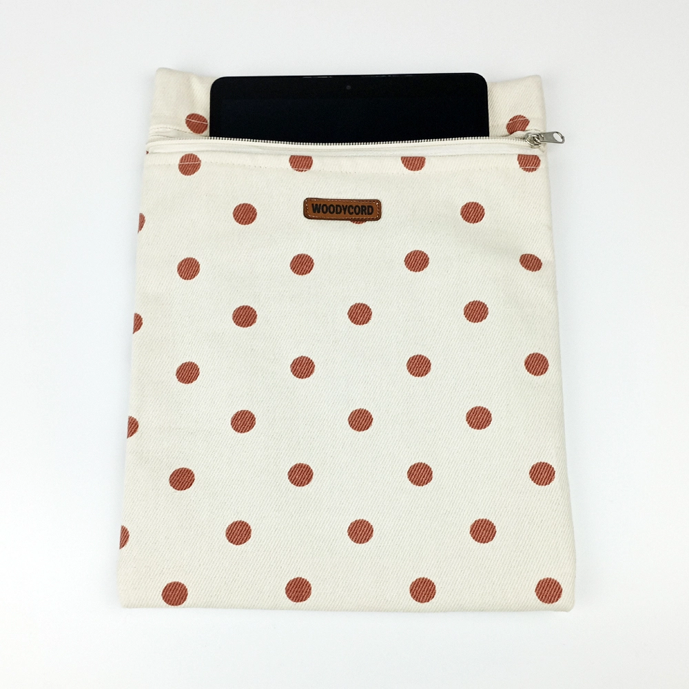 Woodycord%20El%20Yapımı%20Puantiye%20Desenli%20Kitap%20ve%20Tablet%20Kılıfı