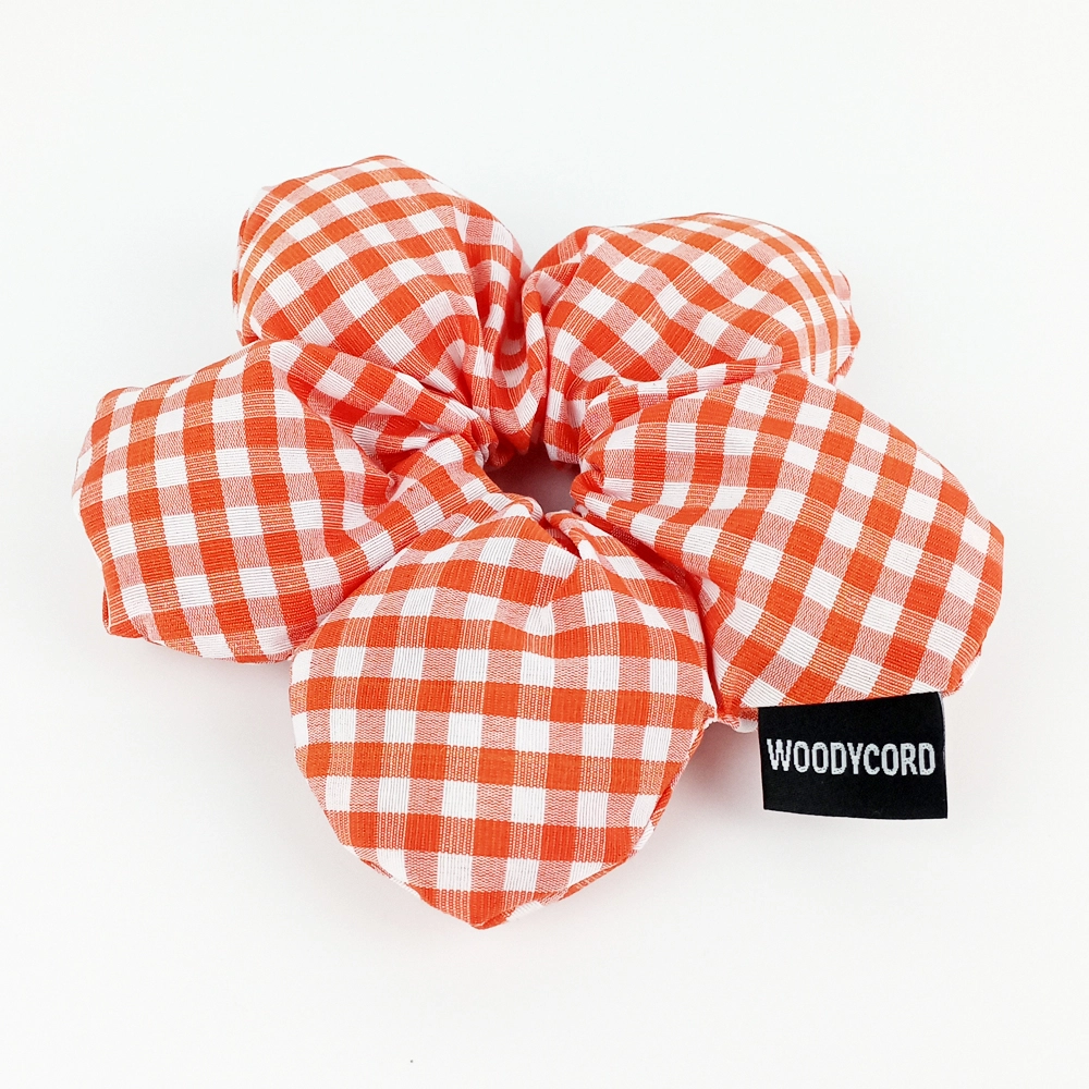 WoodyCord%20El%20Yapımı%20Turuncu%20Beyaz%20Pötikareli%20Pofuduk%20Scrunchie%20Toka%20-%20Klasik%20ve%20Hacimli