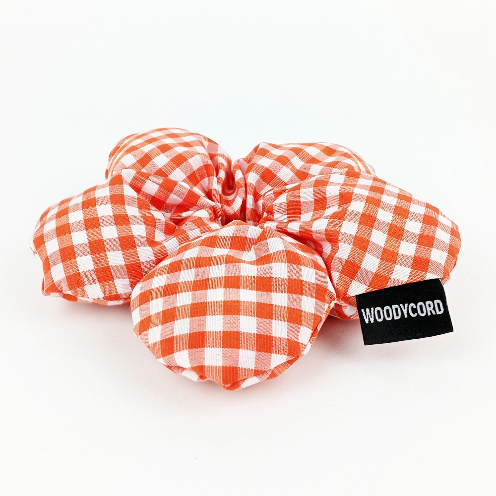 WoodyCord%20El%20Yapımı%20Turuncu%20Beyaz%20Pötikareli%20Pofuduk%20Scrunchie%20Toka%20-%20Klasik%20ve%20Hacimli